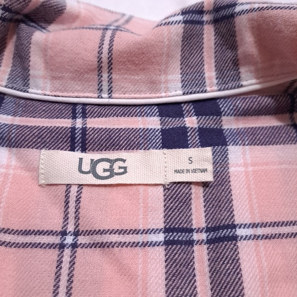 Ugg | Pink flannel women's button up pajama top - Picture 9 of 11
